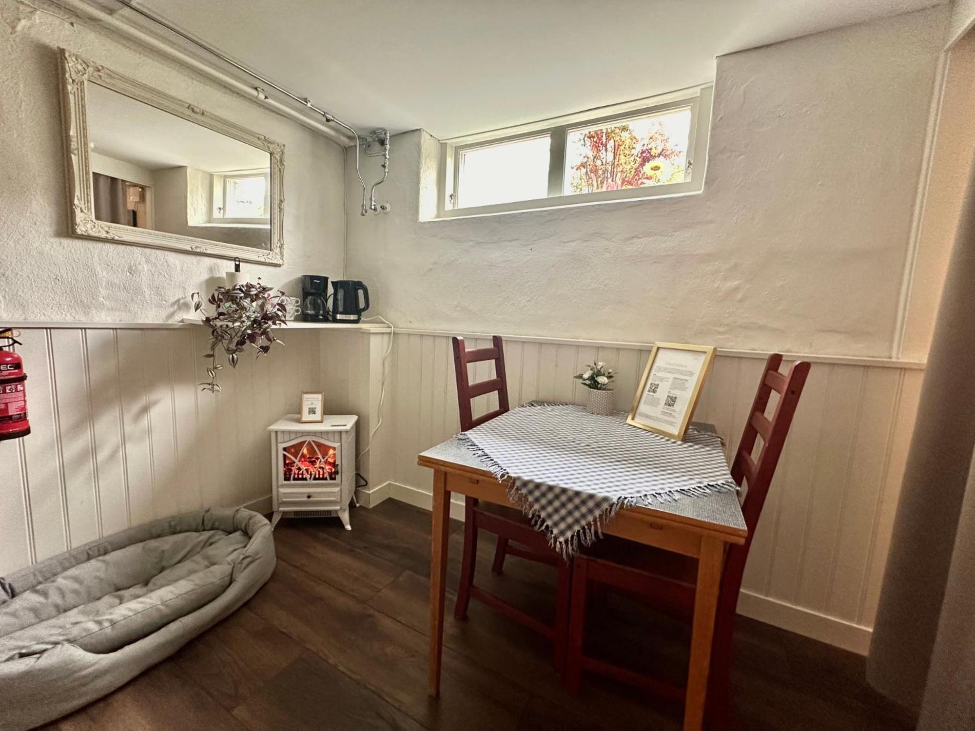 Pensionat Prinshoejden - Home Katrineholm Exteriér fotografie