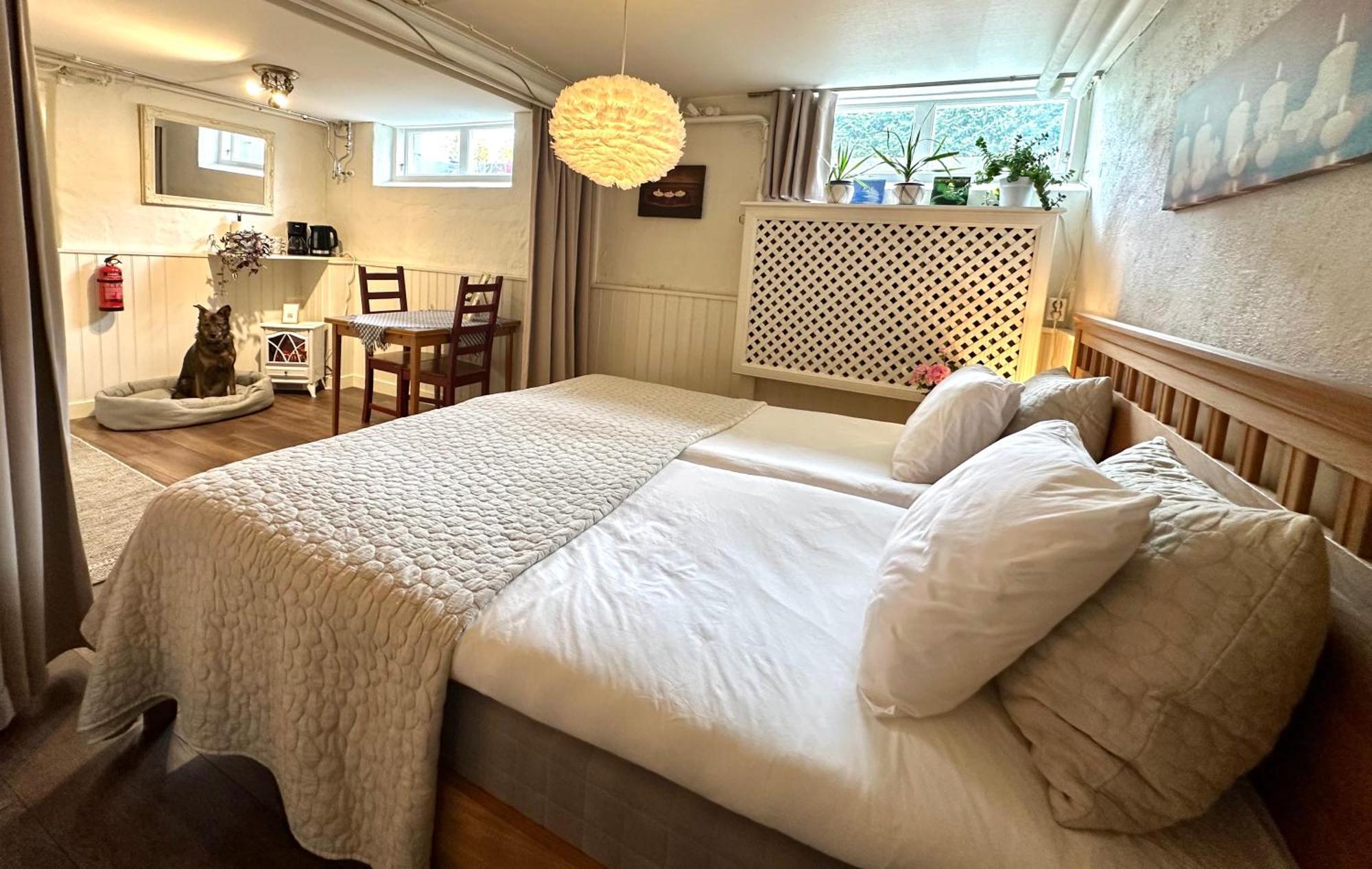 Pensionat Prinshoejden - Home Katrineholm Exteriér fotografie